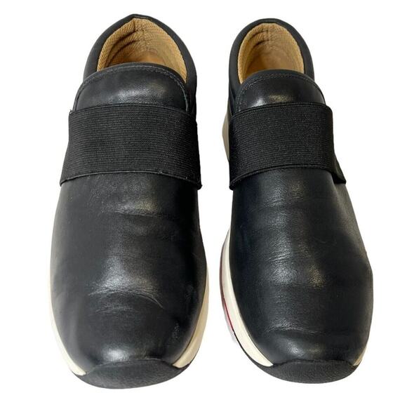 Vionic Womens Shoes Size 7.5 Black Red Colorway Sneakers Leather Cosmic‎ Calina - Picture 1 of 7